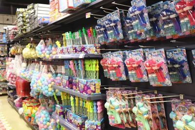 老南寧的秘密基地 市中心批發市場十年如一日，文具用品便靚正，一件也是批發價！